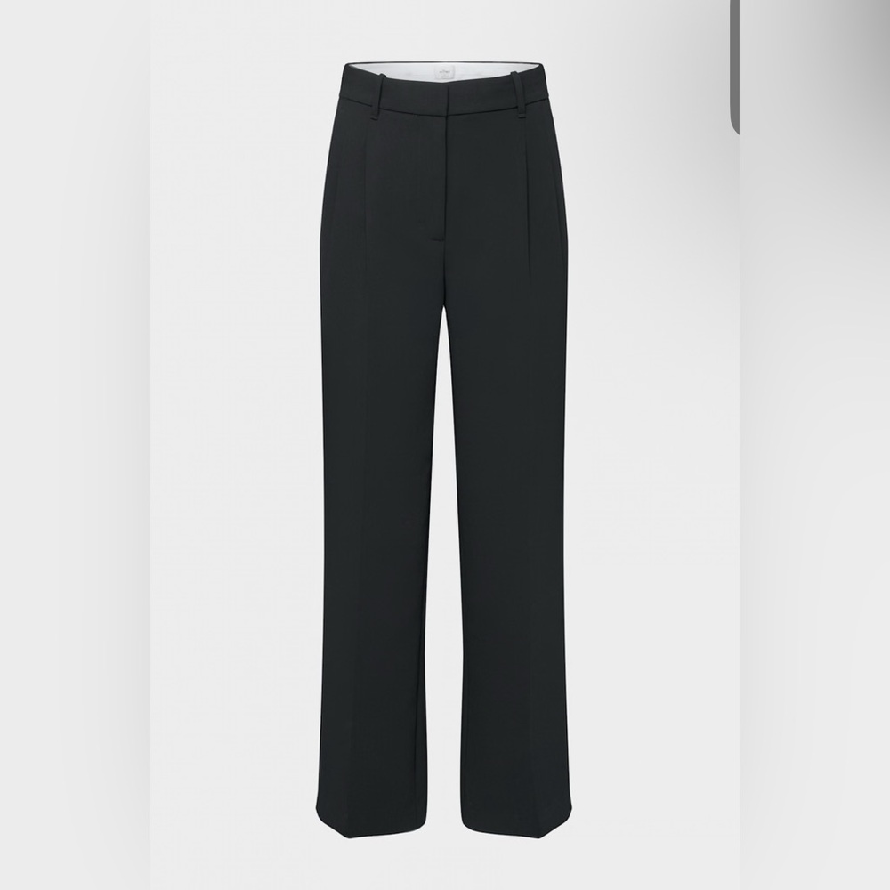 ❌—SOLD—❌ Aritzia Wilfred Effortless Pant